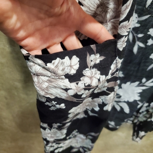 Spiritual Gangster Maya Black Floral Kimono Cover-up - Picture 7 of 10